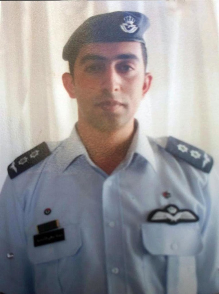 Jordanian pilot Lieutenant Mu'ath al-Kaseasbeh captured by ISIS