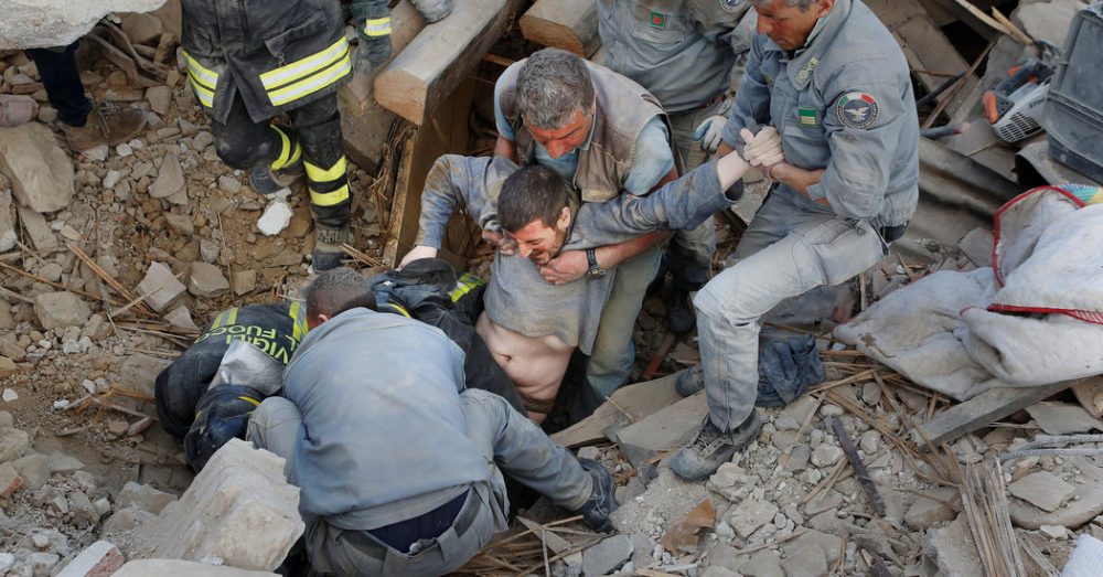 Powerful Earthquake in Italy Kills at Least 247 and Shatters Towns